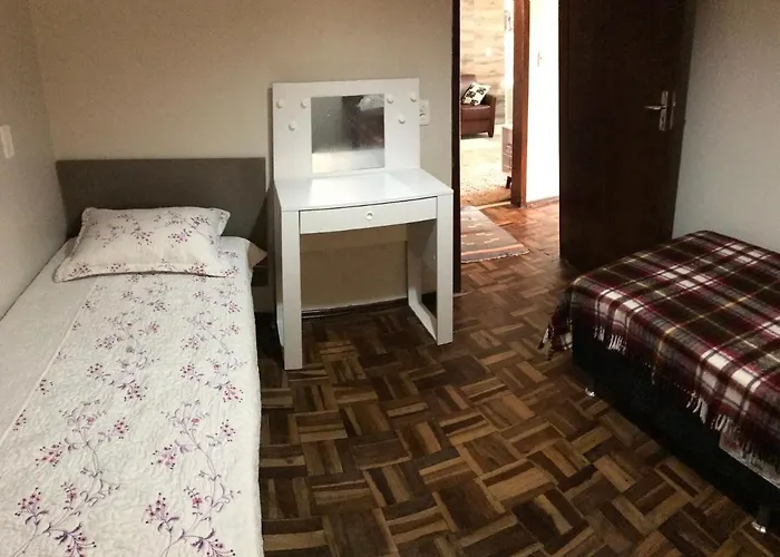 Ape Completo Com Suite, Sacada E Garagem Fechada